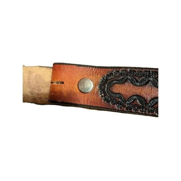 Vintage Gold wing genuine thick leather belt. W/tooling and staining. Size 38 - Picture 3 of 16